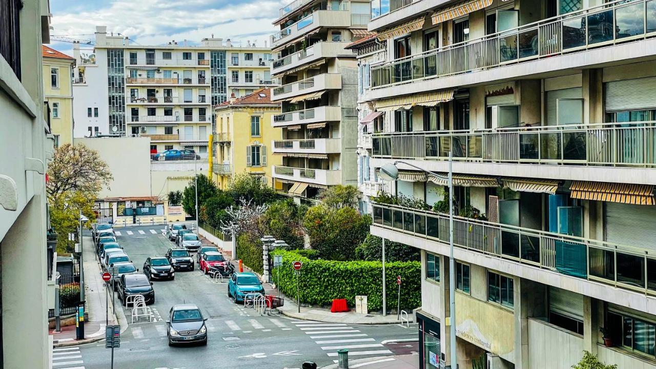 Elegant, Spacious, Central Apartment Nice Exterior photo
