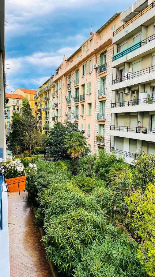 Elegant, Spacious, Central Apartment Nice Exterior photo